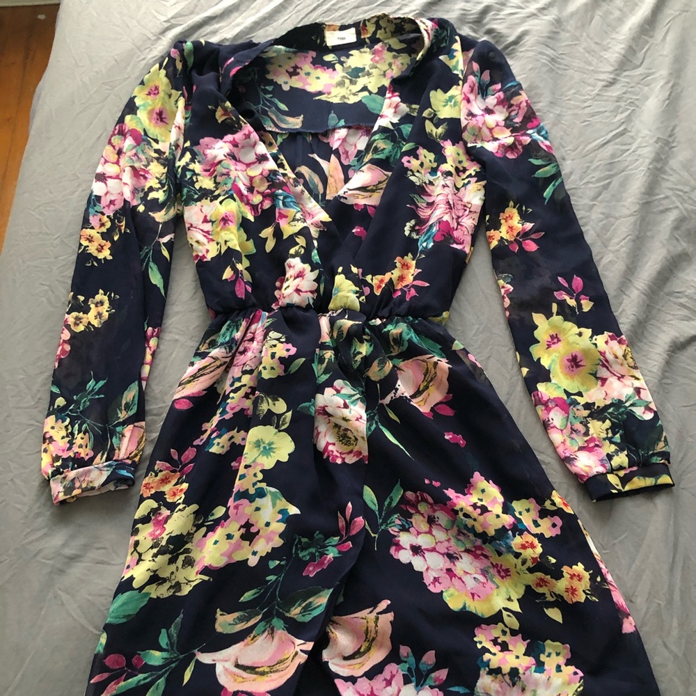 Tobi long sleeve floral dress